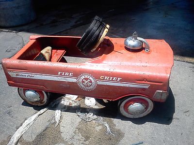 Western Flyer Fire Chief Pedal Car 2024 www.ragdolls