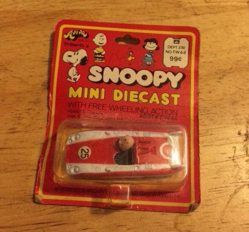 aviva snoopy mini diecast