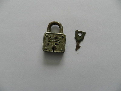 tiny master lock