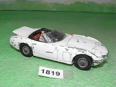 corgi toys james bond toyota 2000gt