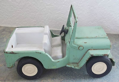 vintage jeep toy