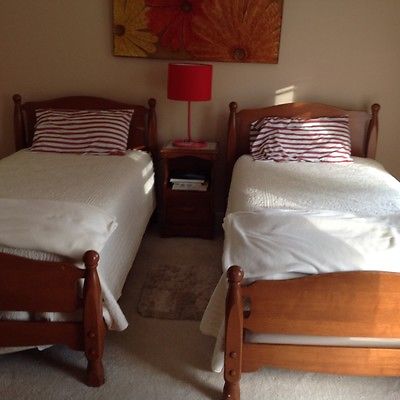 Vintage Ethan Allen Maple Twin Bedroom Set 2 Bureaus Nite
