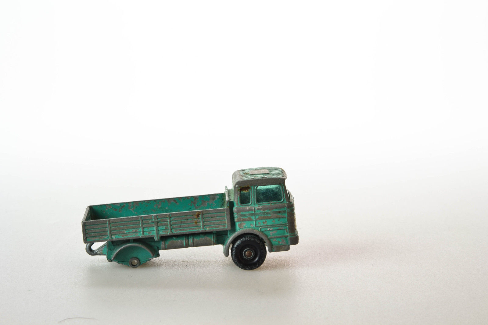 lesney mercedes truck