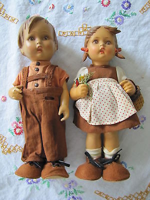 tøj handicappet at donere Two M. J. Hummel / Goebel Rubber Dolls from German ~11" Tall -- Antique  Price Guide Details Page