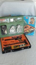spy case toy