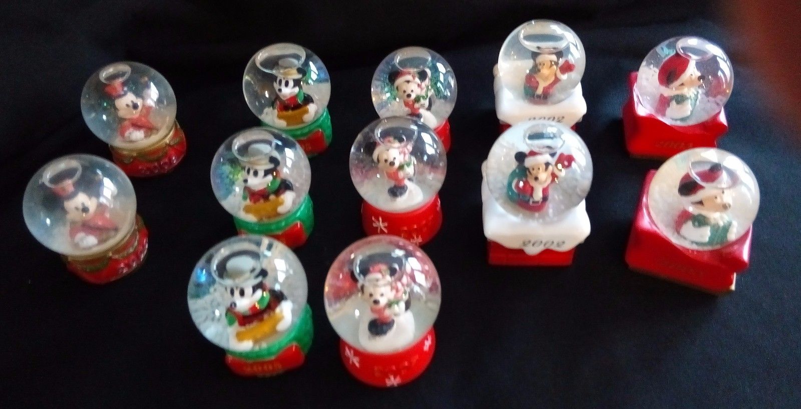 JC Penney Disney Mickey Mouse Christmas Snow Globes Antique Price Guide Details Page