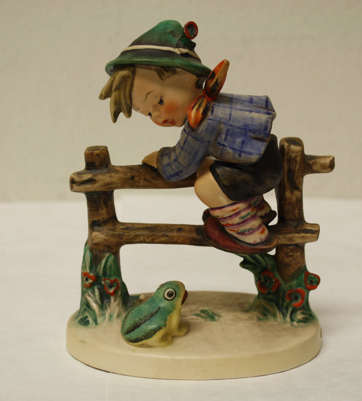 Goebel Hummel #201/I Retreat To Safety TMK-4 Figurine! -- Antique Price Guide Details Page