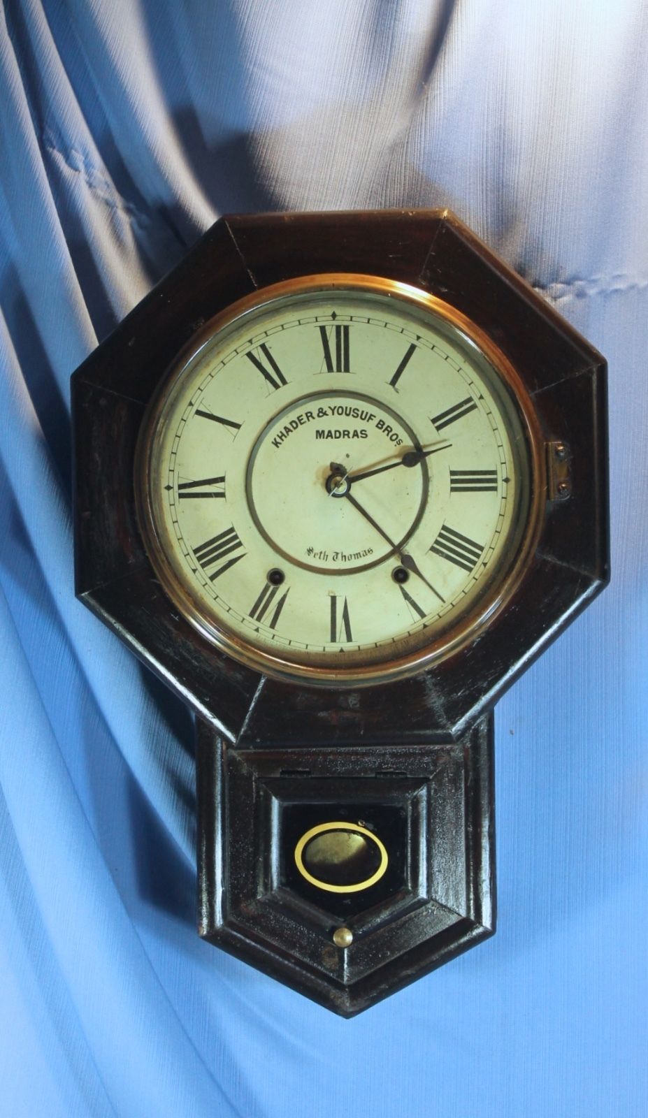 SETH THOMAS LARGE ANTIQUE TIME & STRIKE OFFICE WALL CLOCK â€“ 100
