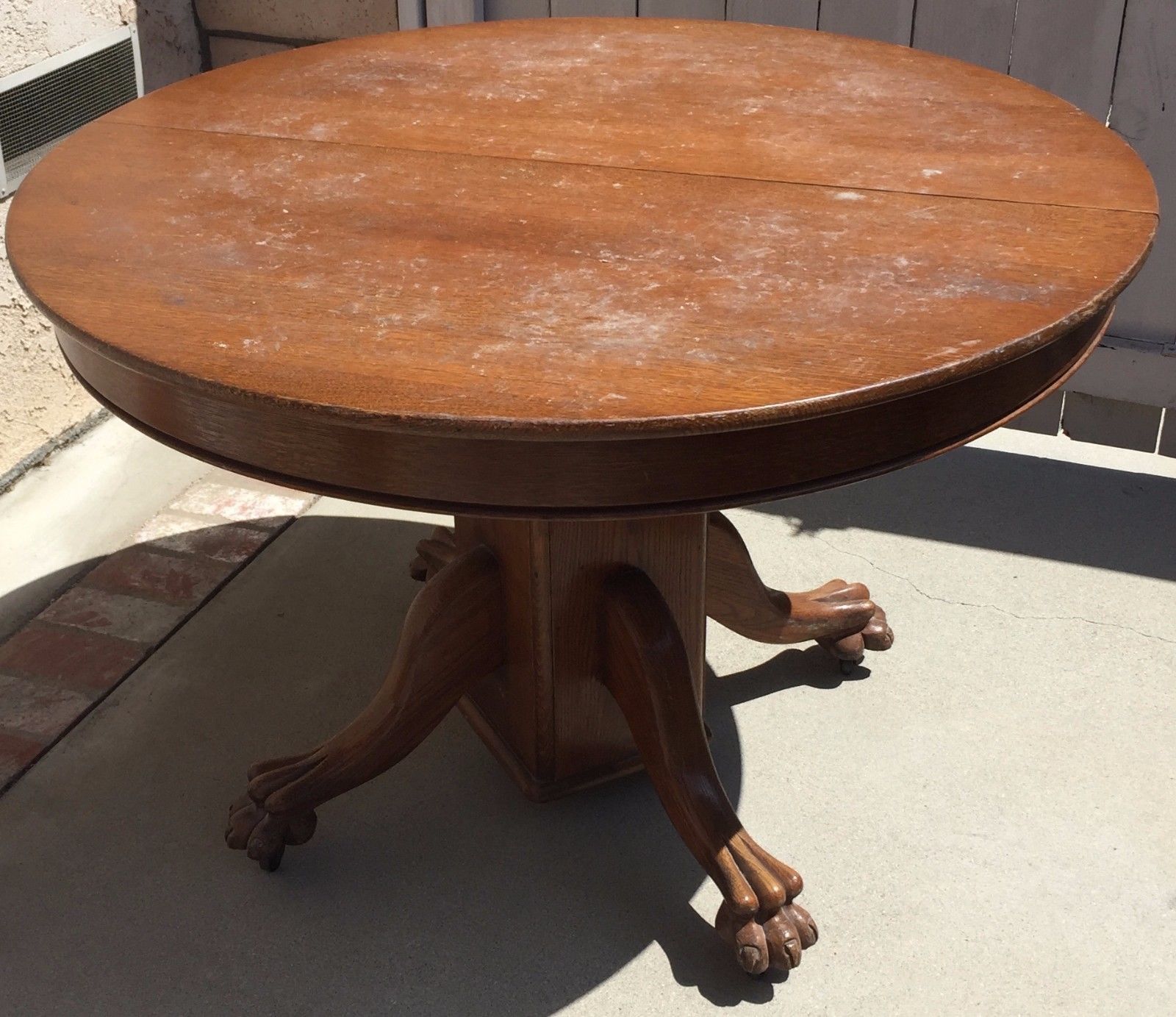 Antique Round Oak Claw Foot Dining or Kitchen Table w/4 Leaf Vintage