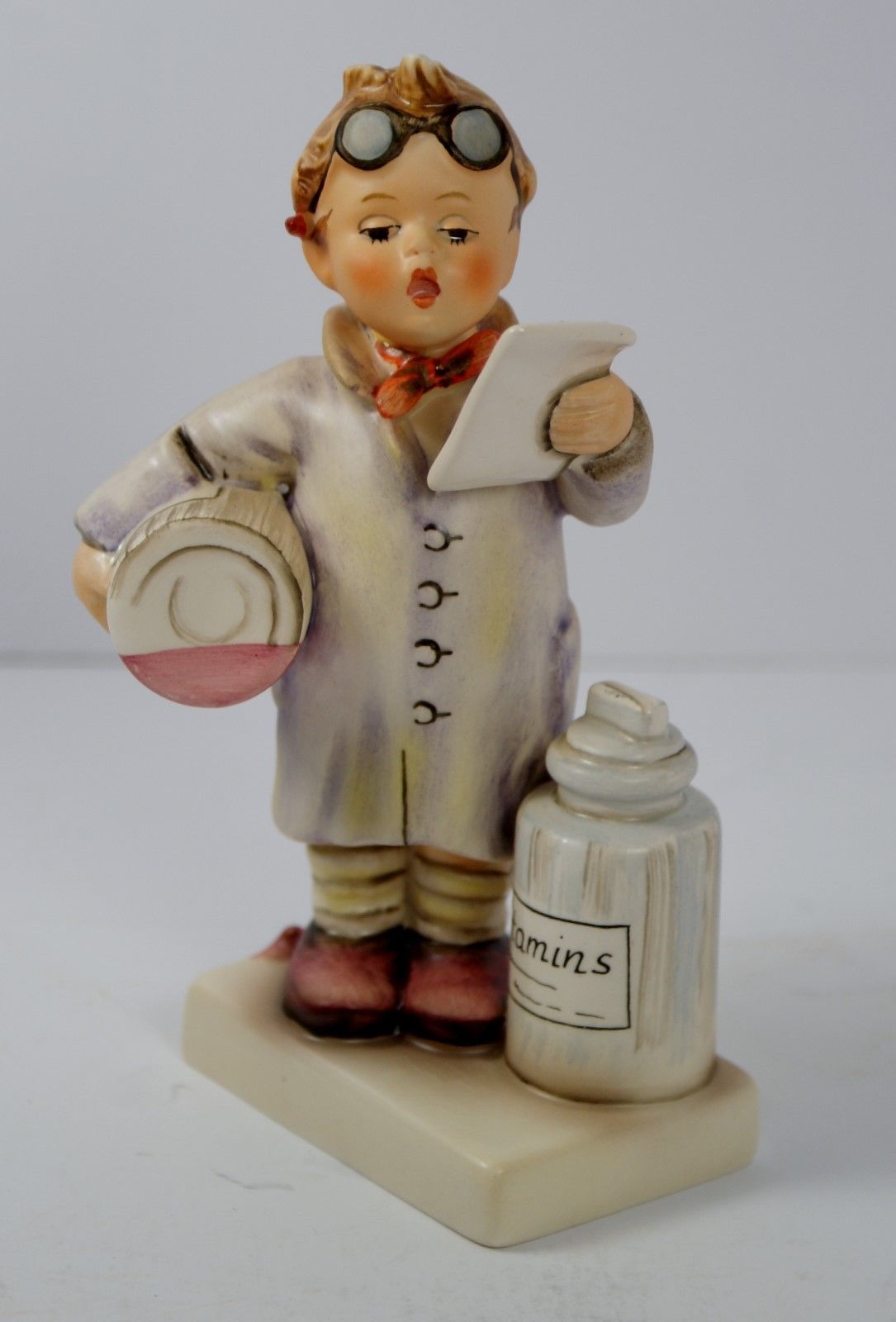 hummel little pharmacist