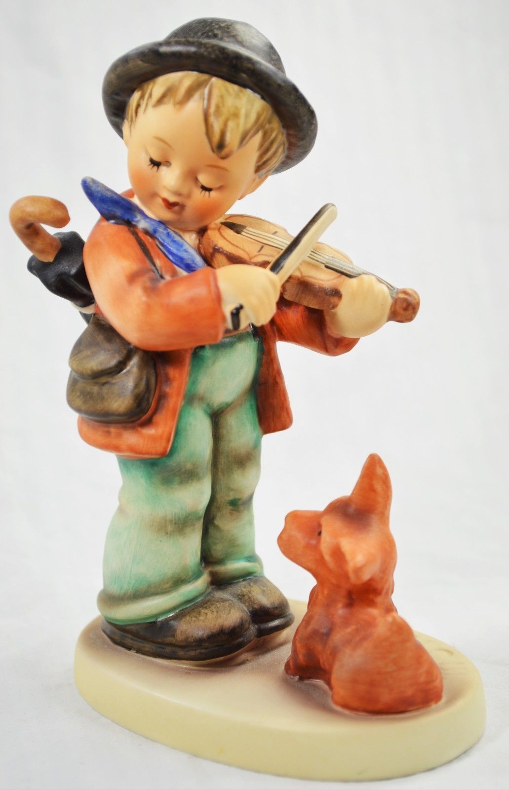 hummel boy playing violin