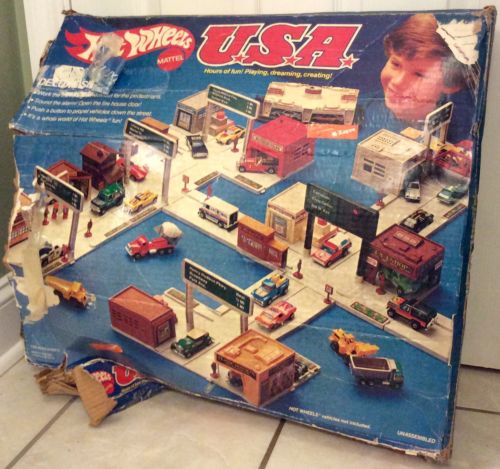 hot wheels usa deluxe set