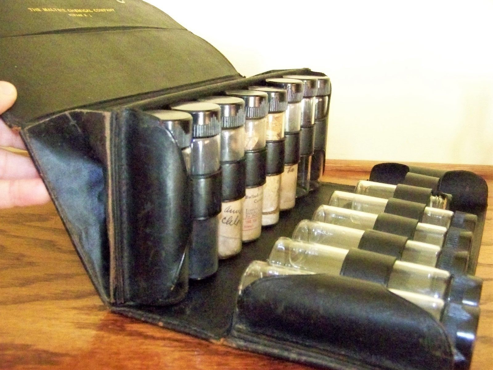 Vintage Leather Doctor Pharmacist Apothecary Medicine Bag