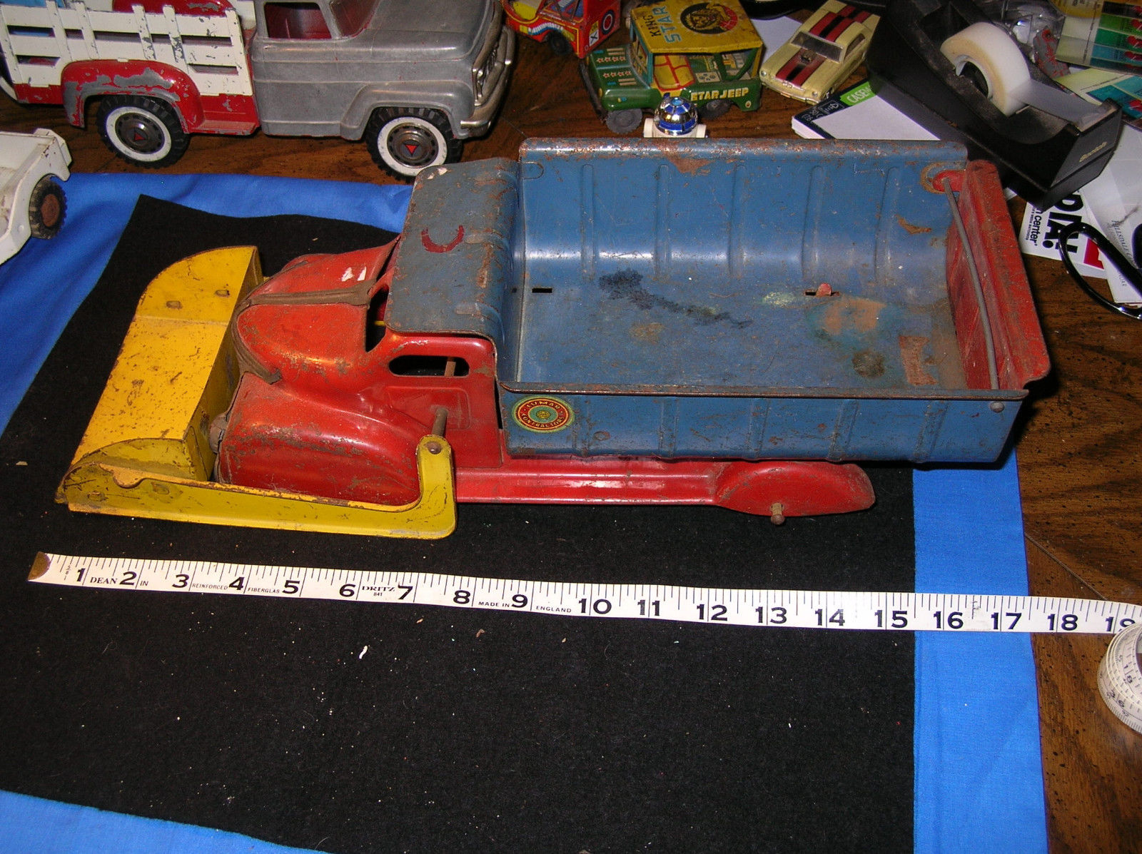 lumar contractors toy truck