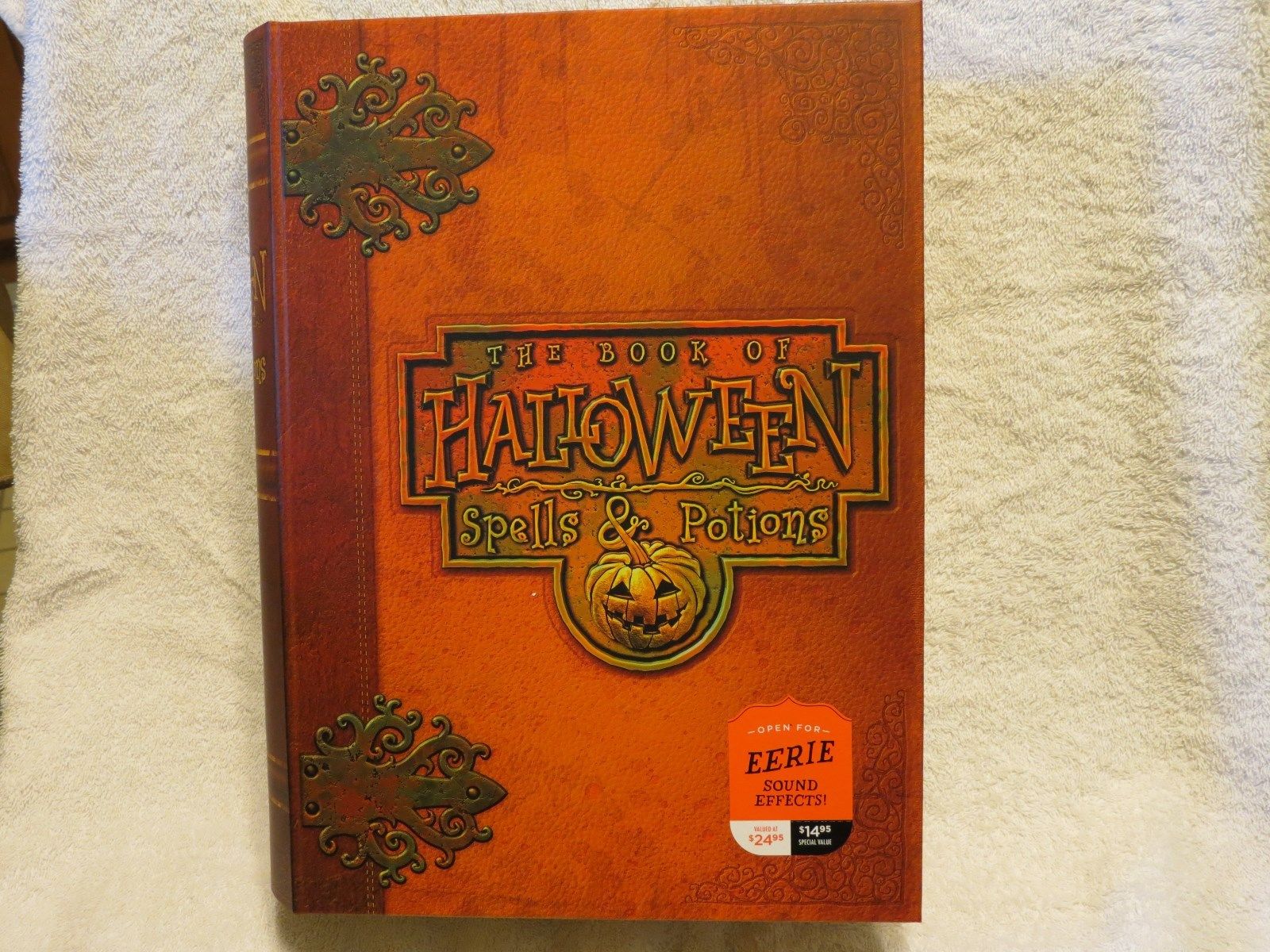 Hallmark Halloween Talking & Sound Candy Box Book New 2016 Spells ...