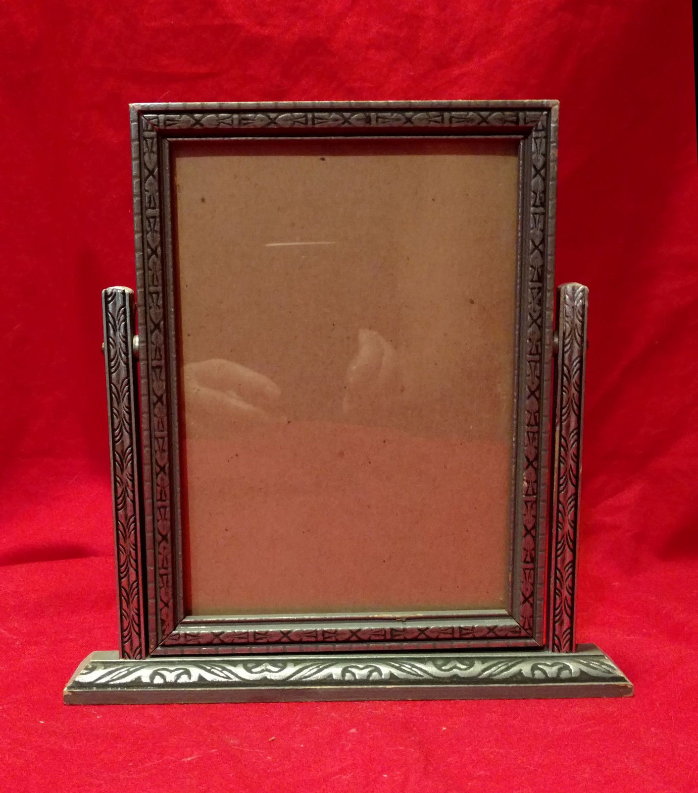Vintage 5x7 Art Deco Carved Wood Swivel Tilt Picture Frame With Vintage 5x7 Art Deco Carved Wood Swivel Tilt Picture Frame With Glass