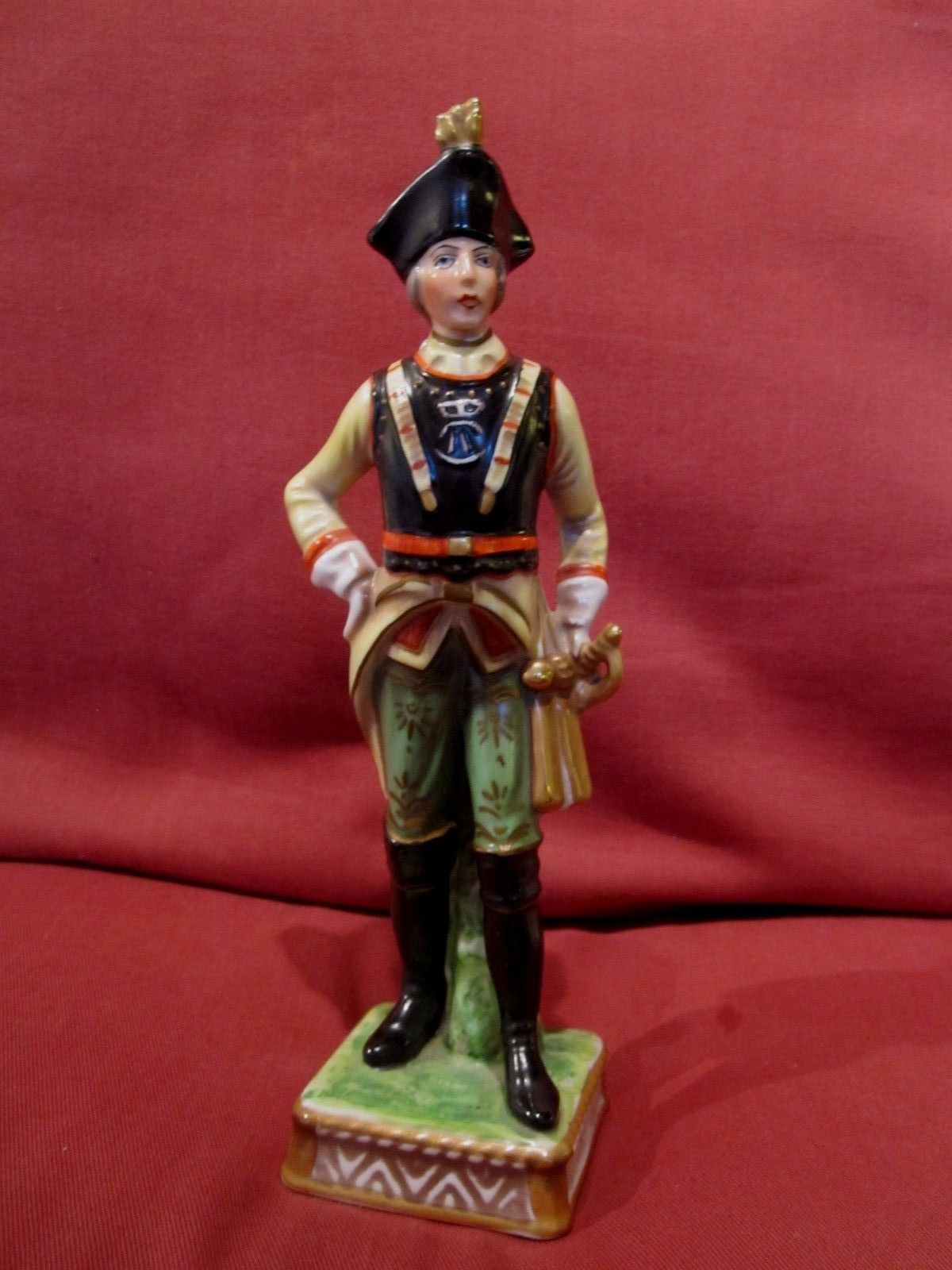 military shop figurines