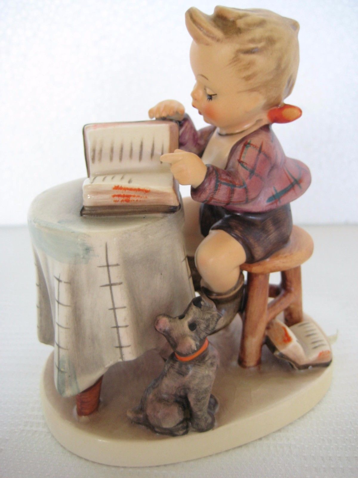 little bookkeeper hummel