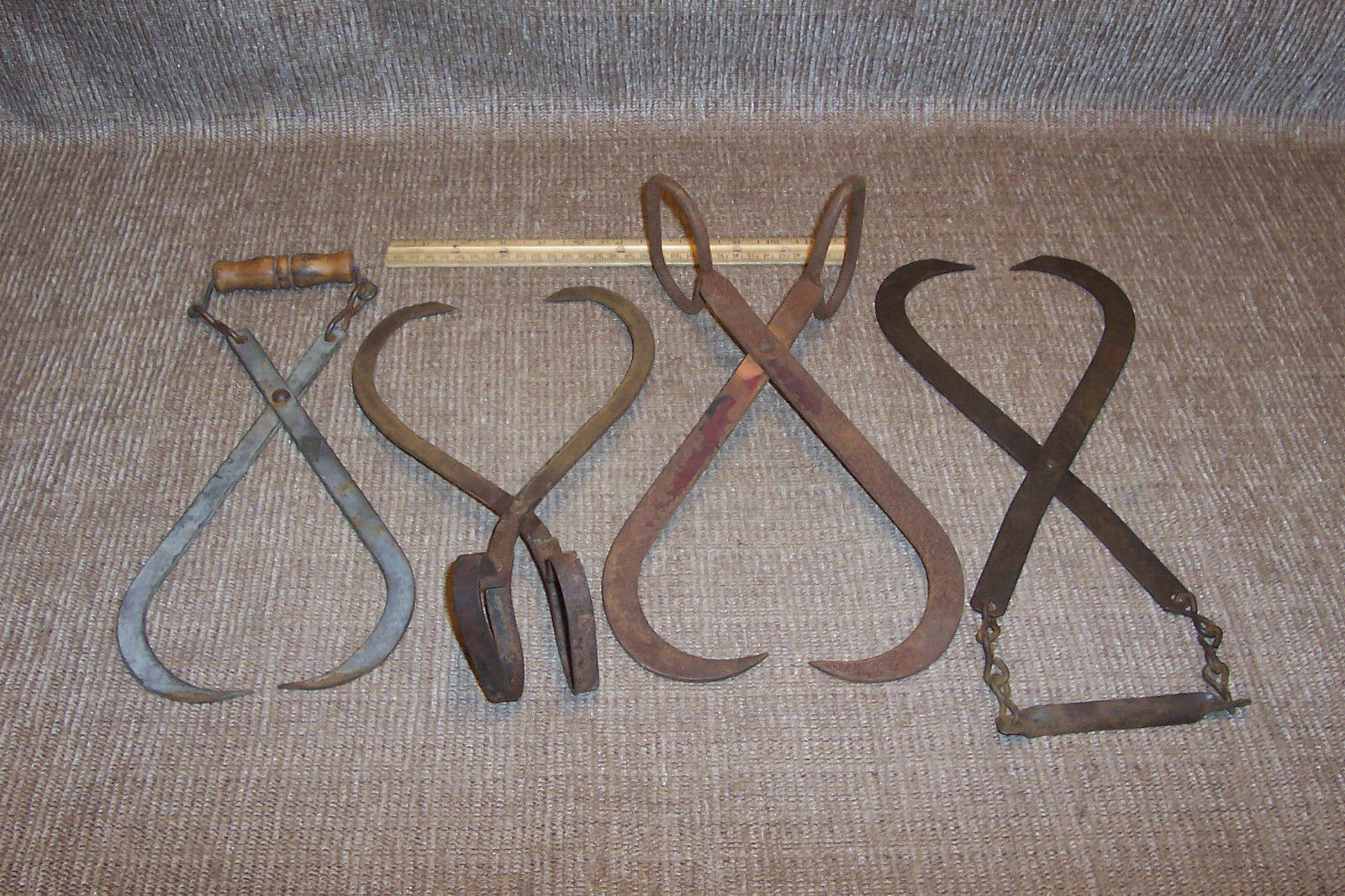 4 Old Ice Tongs Primitive Antique Country Kitchen Icebox Delivery Tools