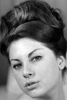 LL57 VINTAGE 1960S UK PINUP WOMAN MODEL NEGATIVE PHOTO British Icon LL57 VINTAGE 1960S UK PINUP WOMAN MODEL NEGATIVE PHOTO British Icon