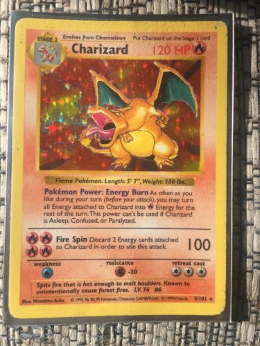 Original Charizard Pokémon Card 1999 Edition Antique