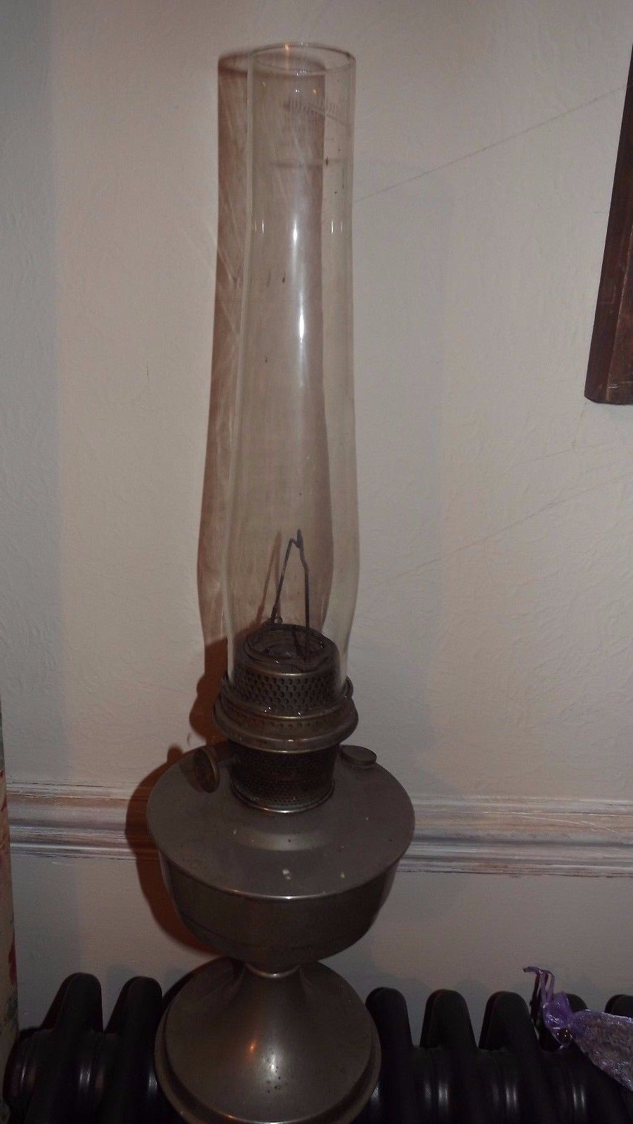 super Aladdin oil lamp loxon chimney all in dirty but good condition Antique Price Guide