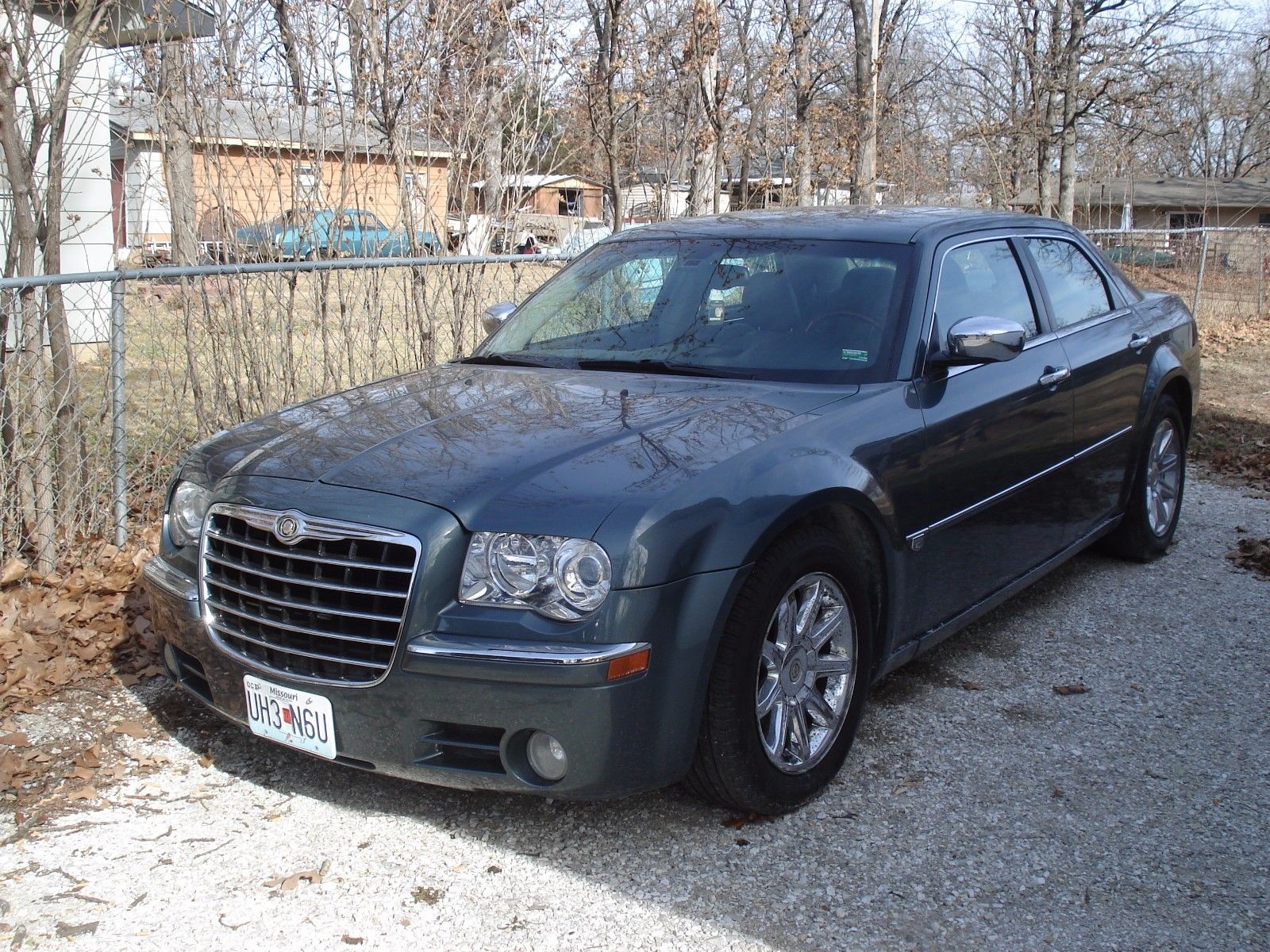 2005 Chrysler 300 Series 300C 2005 CHRYSLER 300C HEMI VERY NICE LOOKING