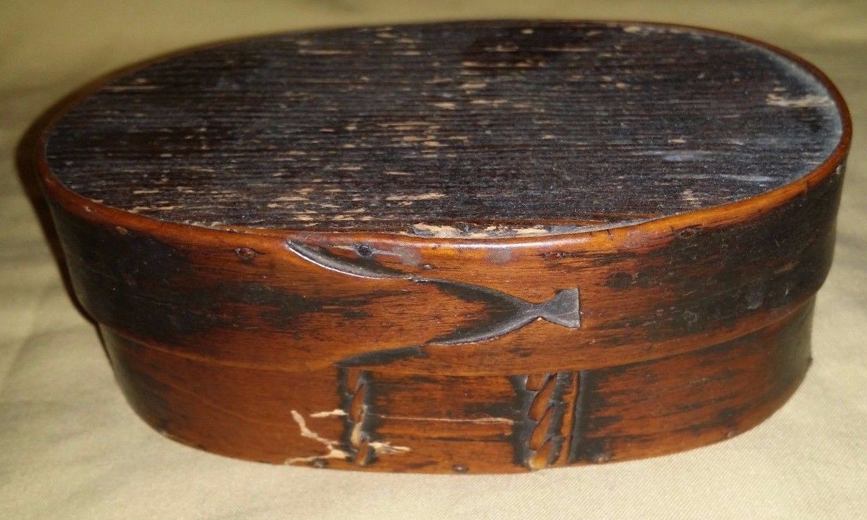 Small Antique Primitive Wood Wooden Oval Pantry Box Shaker Folk