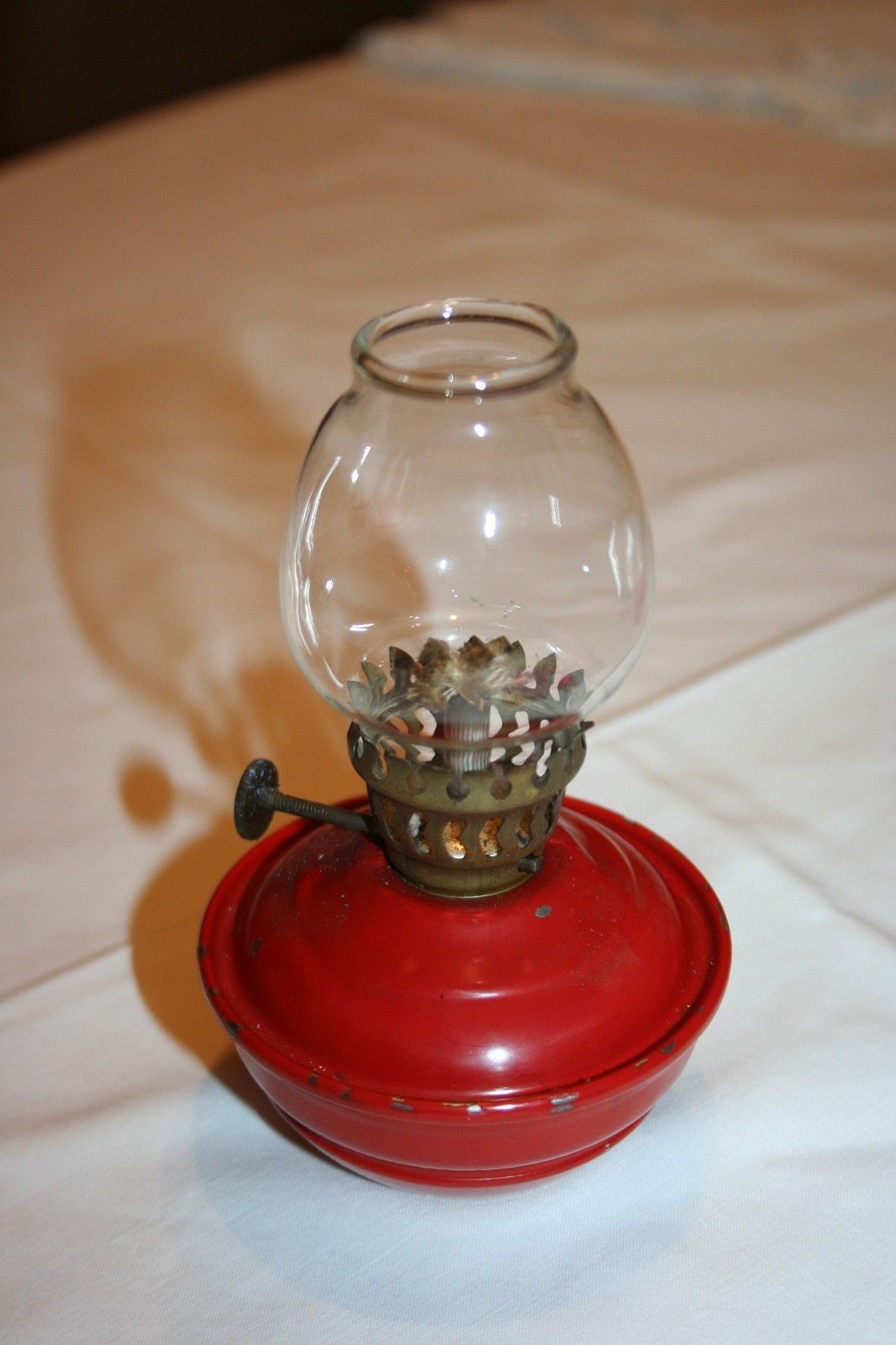VINTAGE NURSERY OIL LAMP KELLY/PIXIE Antique Price Guide Details Page