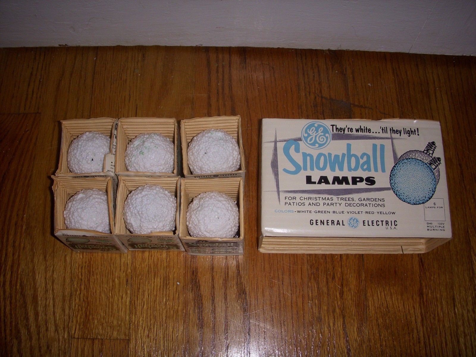 Vintage Snowball Christmas Lights 