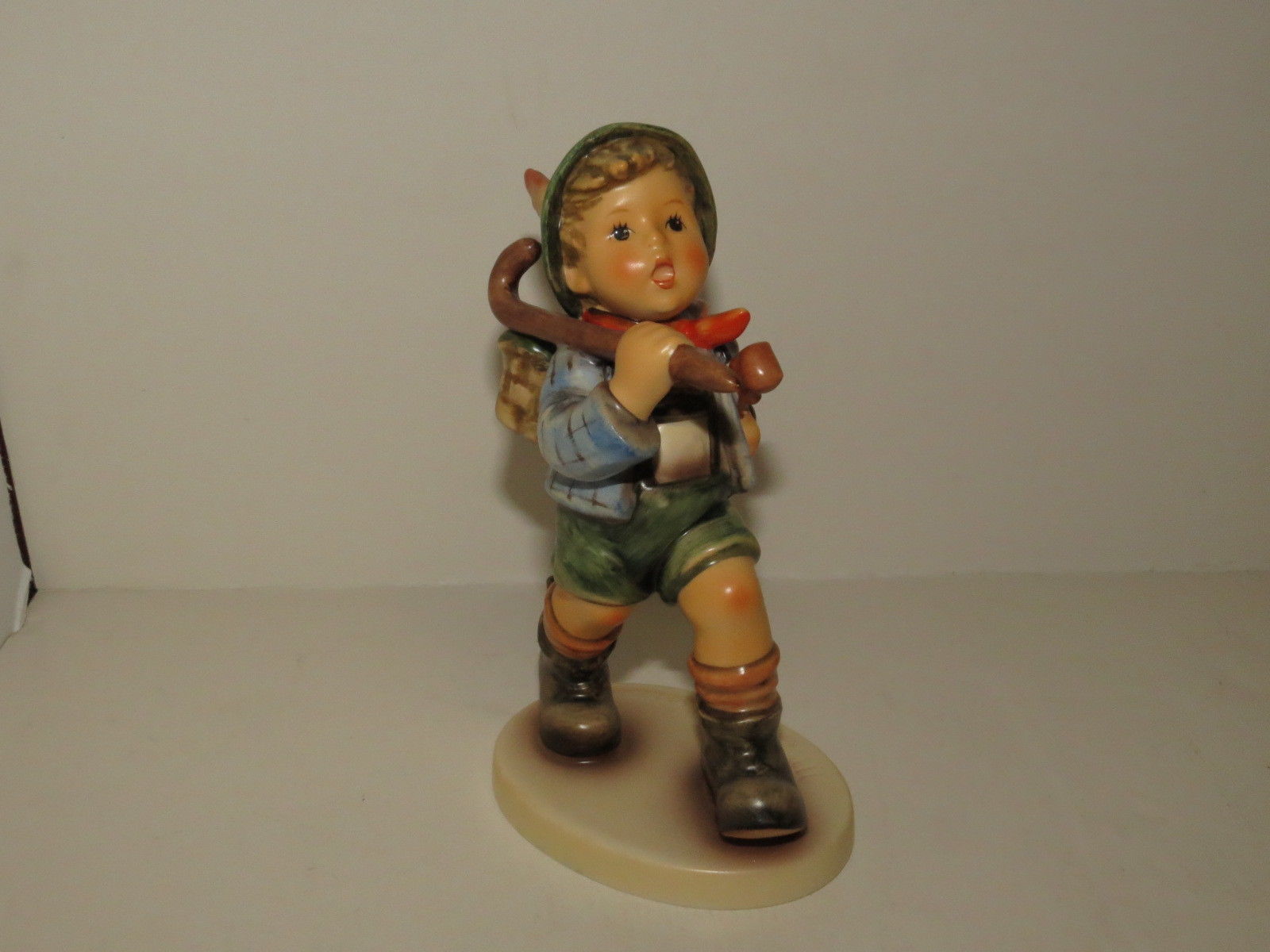 * MINT GOEBEL GERMANY HUMMEL FIGURINE DER FROHE WANDERER #327 ...