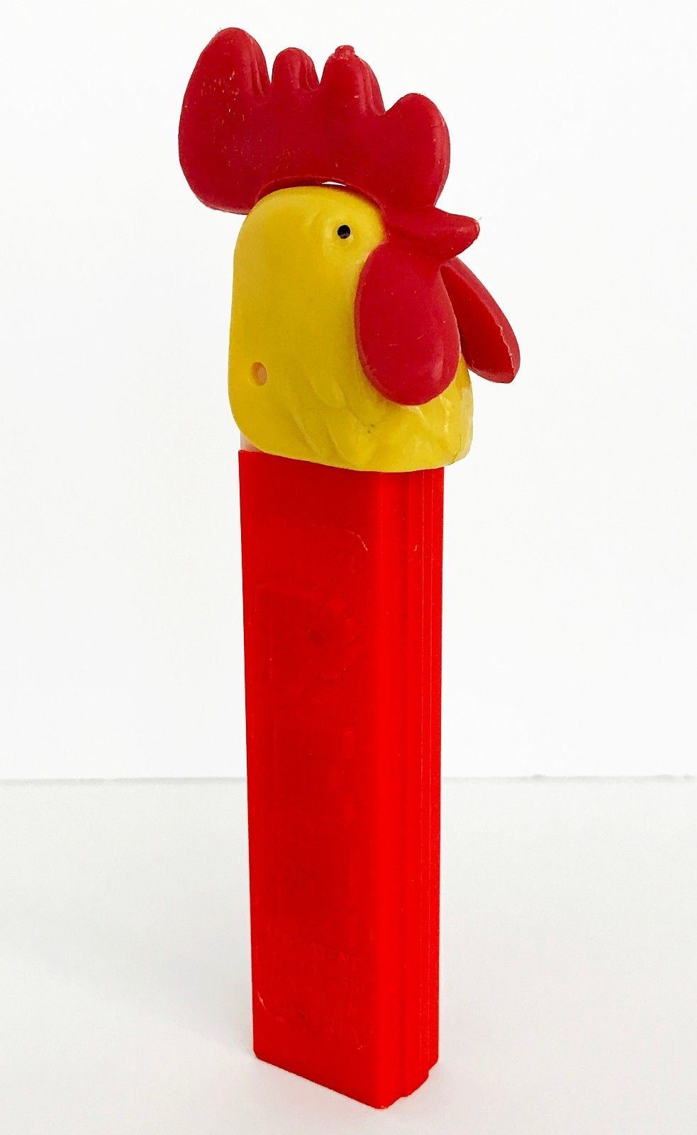 porg pez dispenser