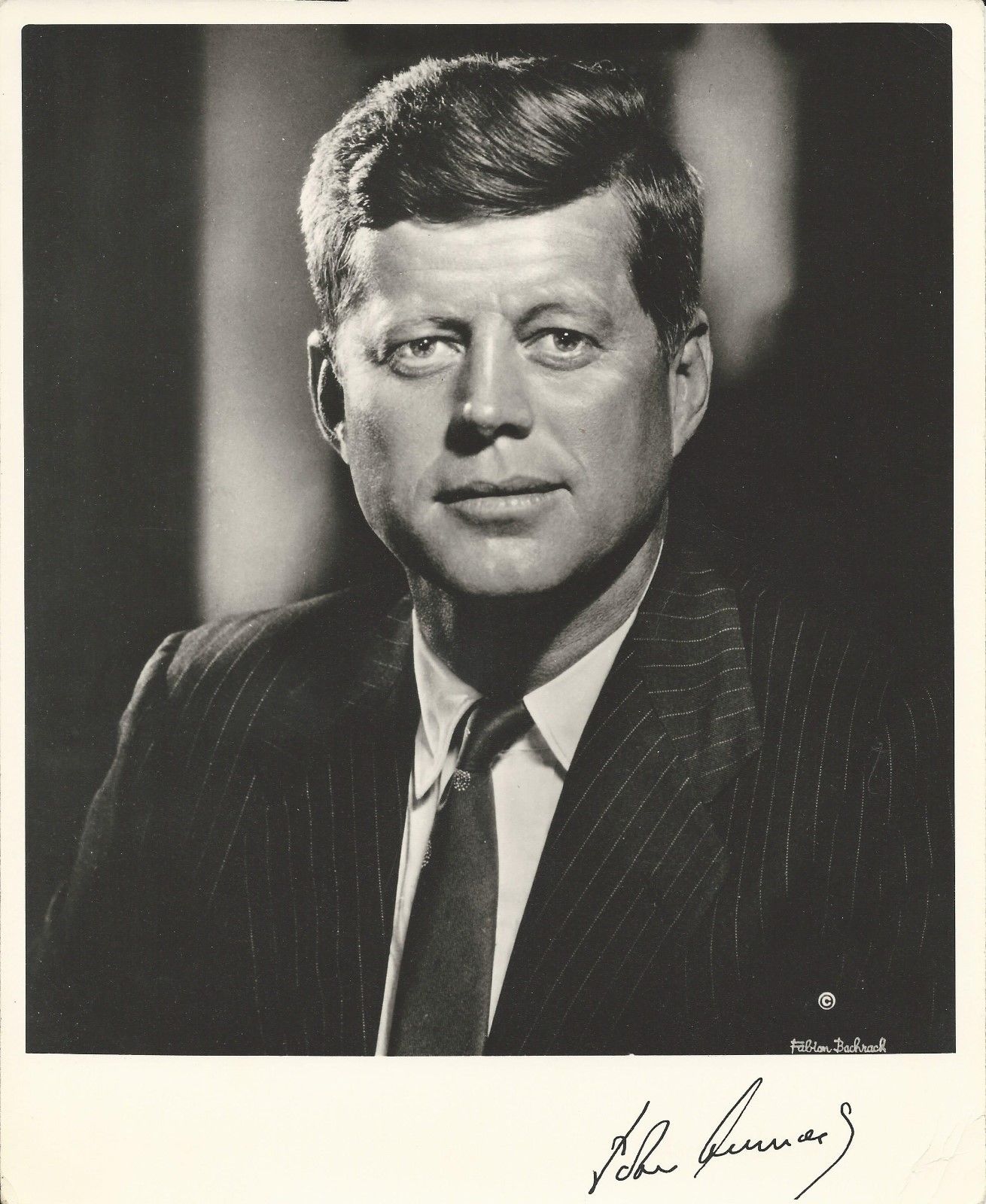 AUTOGRAPHED JOHN F. KENNEDY VINTAGE BLACK AND WHITE 8