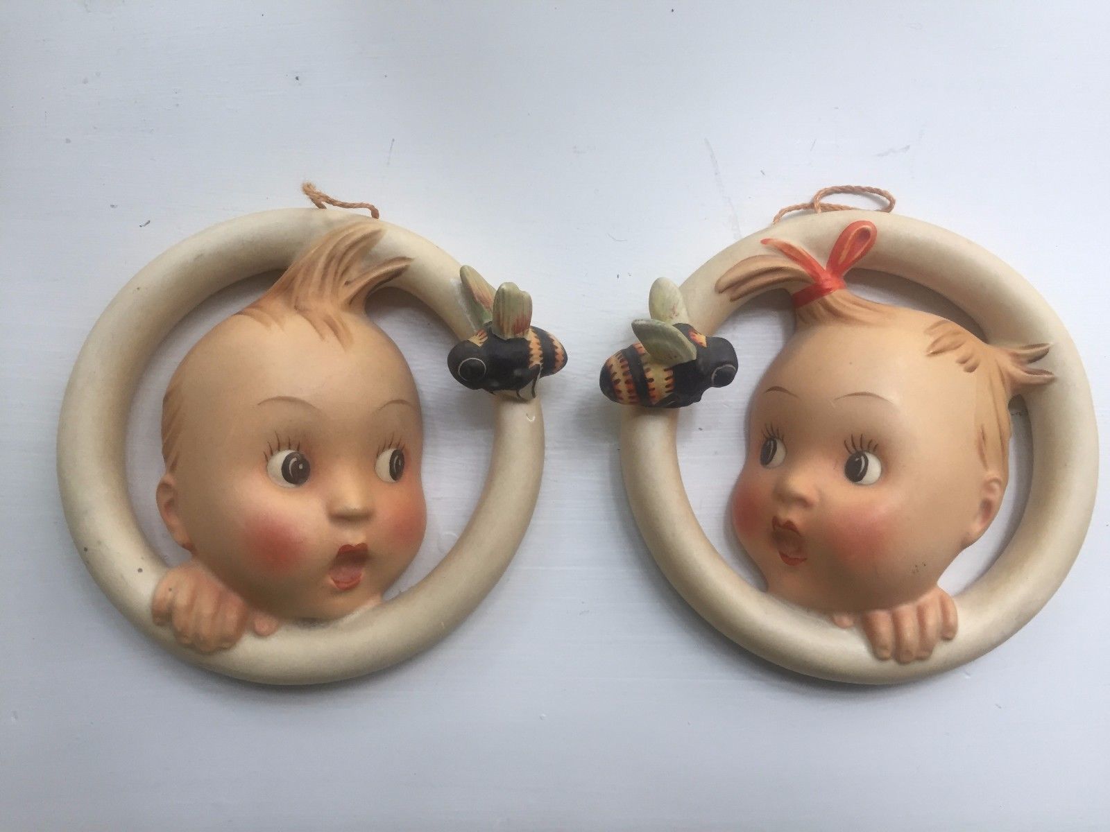 ægtemand Fortælle opføre sig Vintage Hummel Baby Girl & Boy Ba-Bee Ring 30/0A 30/0B Wall Plaque Germany  -- Antique Price Guide Details Page