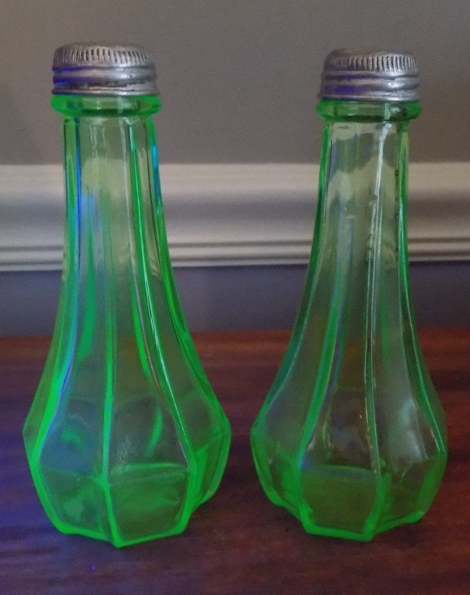 Pair Hazel Atlas Depression Glass Green Vaseline Uranium Salt Pepper