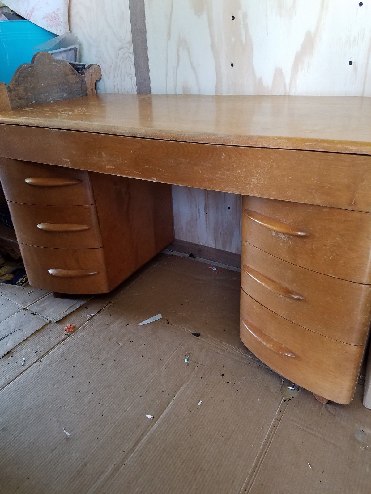 Heywood Wakefield Blonde Mid Century Modern Kneehole Desk Curved