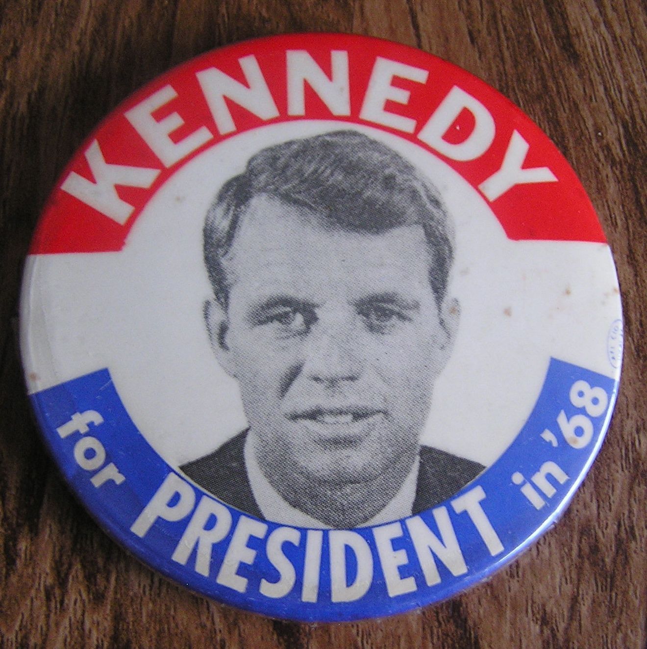 ROBERT KENNEDY FOR PRESIDENT 1968 3 1/2" PIN BADGE Antique Price