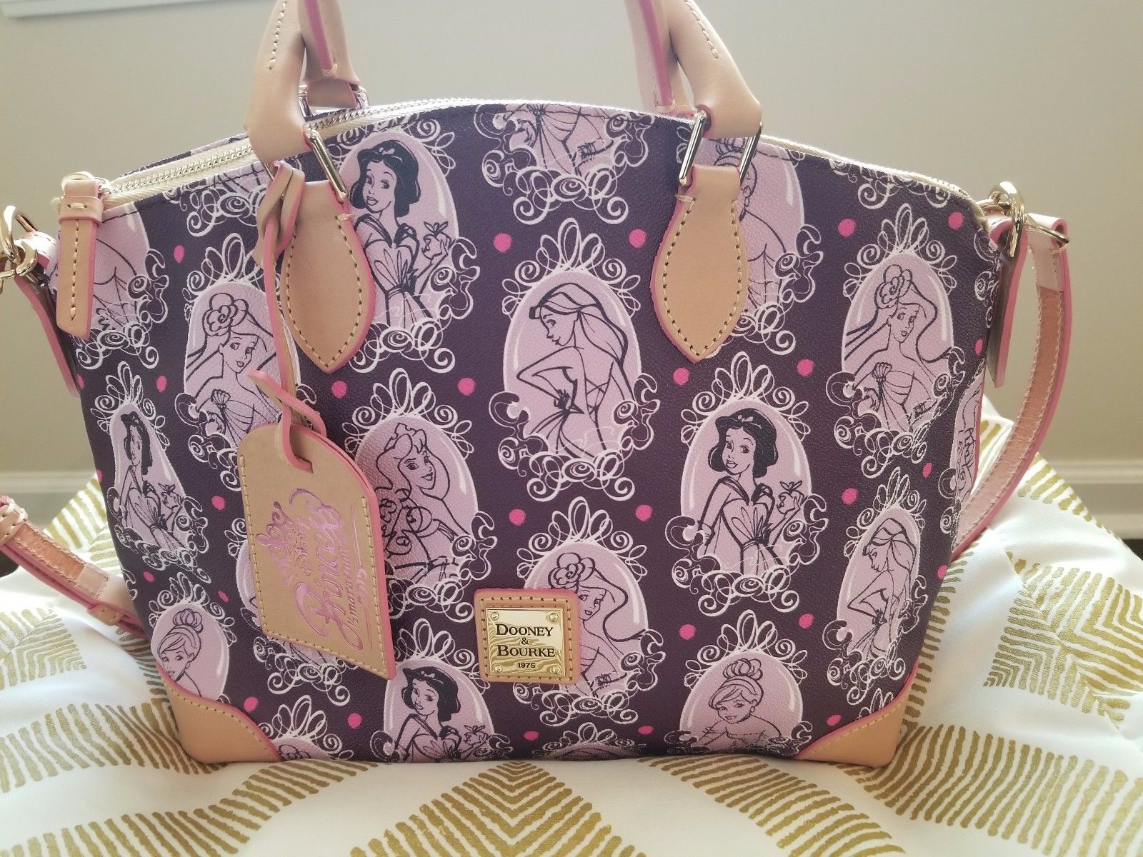 **NEVER USED** Disney Dooney & Bourke 2015 Princess 1/2 Marathon ...