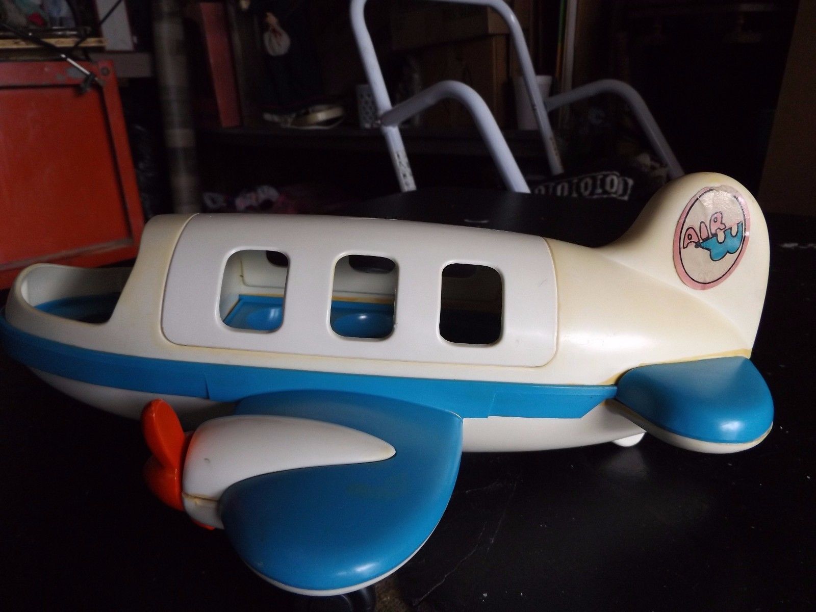 weebles airplane