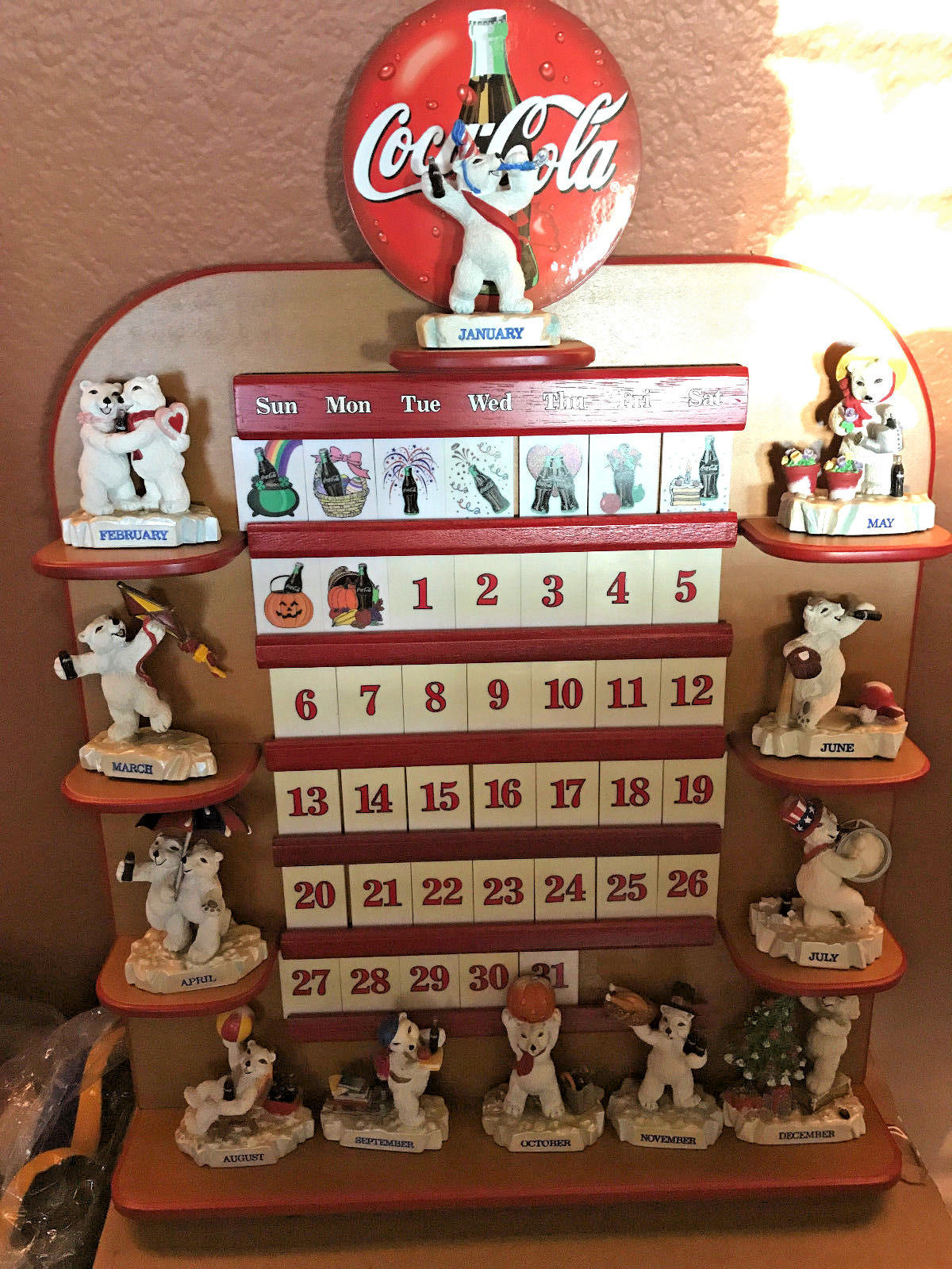 Franklin Mint CocaCola Polar Bears Wooden Display Perpetual Calendar