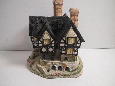 1986 Limited Edition David Winter Falstaff Manor Cottages No