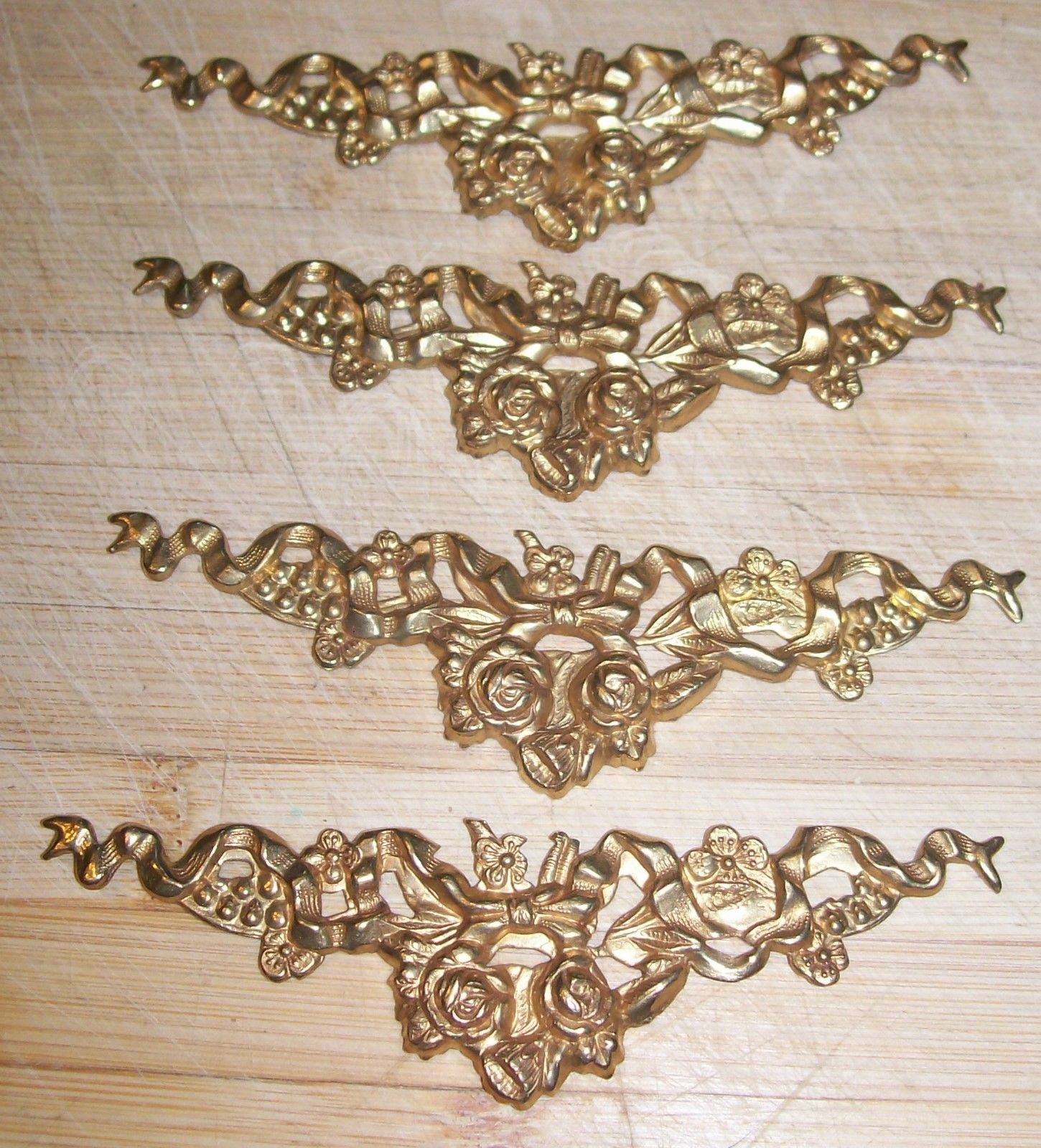 VINTAGE SET OF BRASS CORNER DECORATION HARDWARE W ROSES MIRROR FRAME