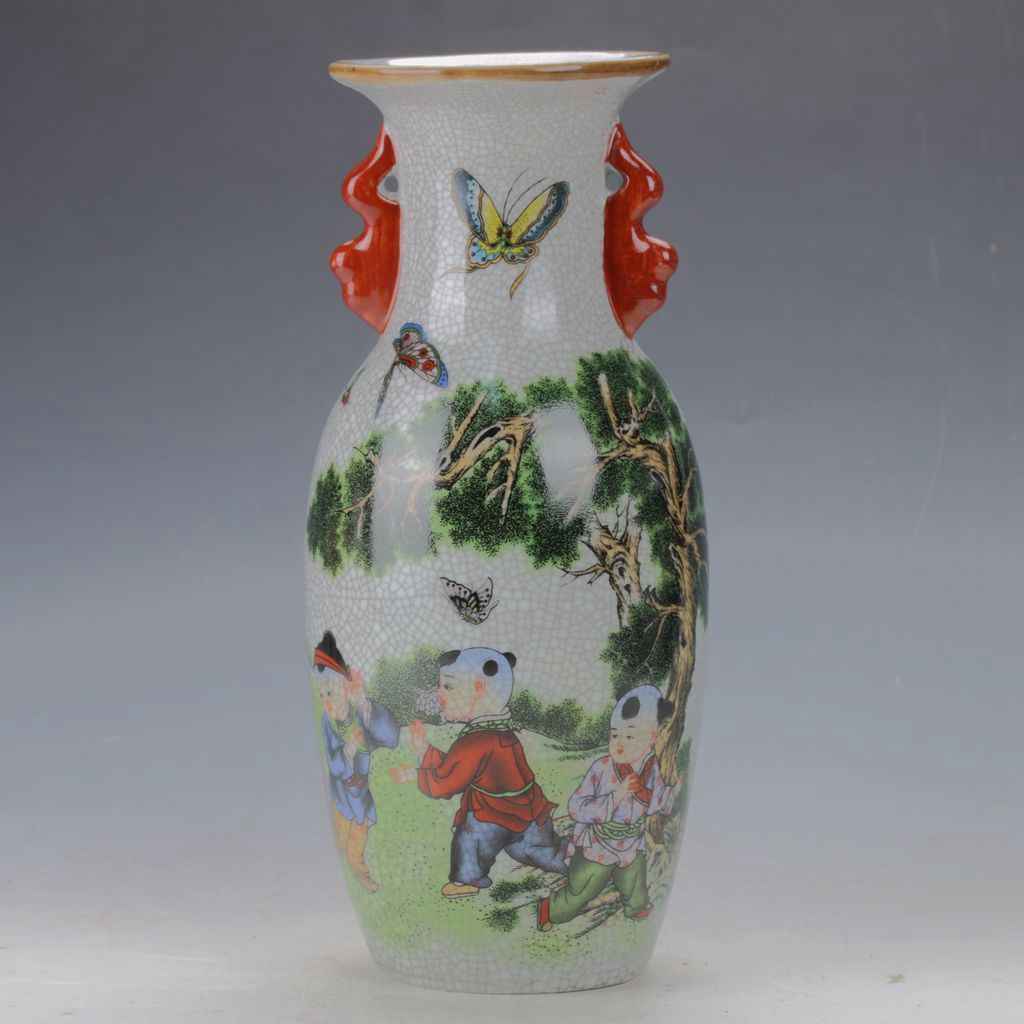 chinese-crack-glaze-famille-rose-porcelain-hand-painted-butterfly