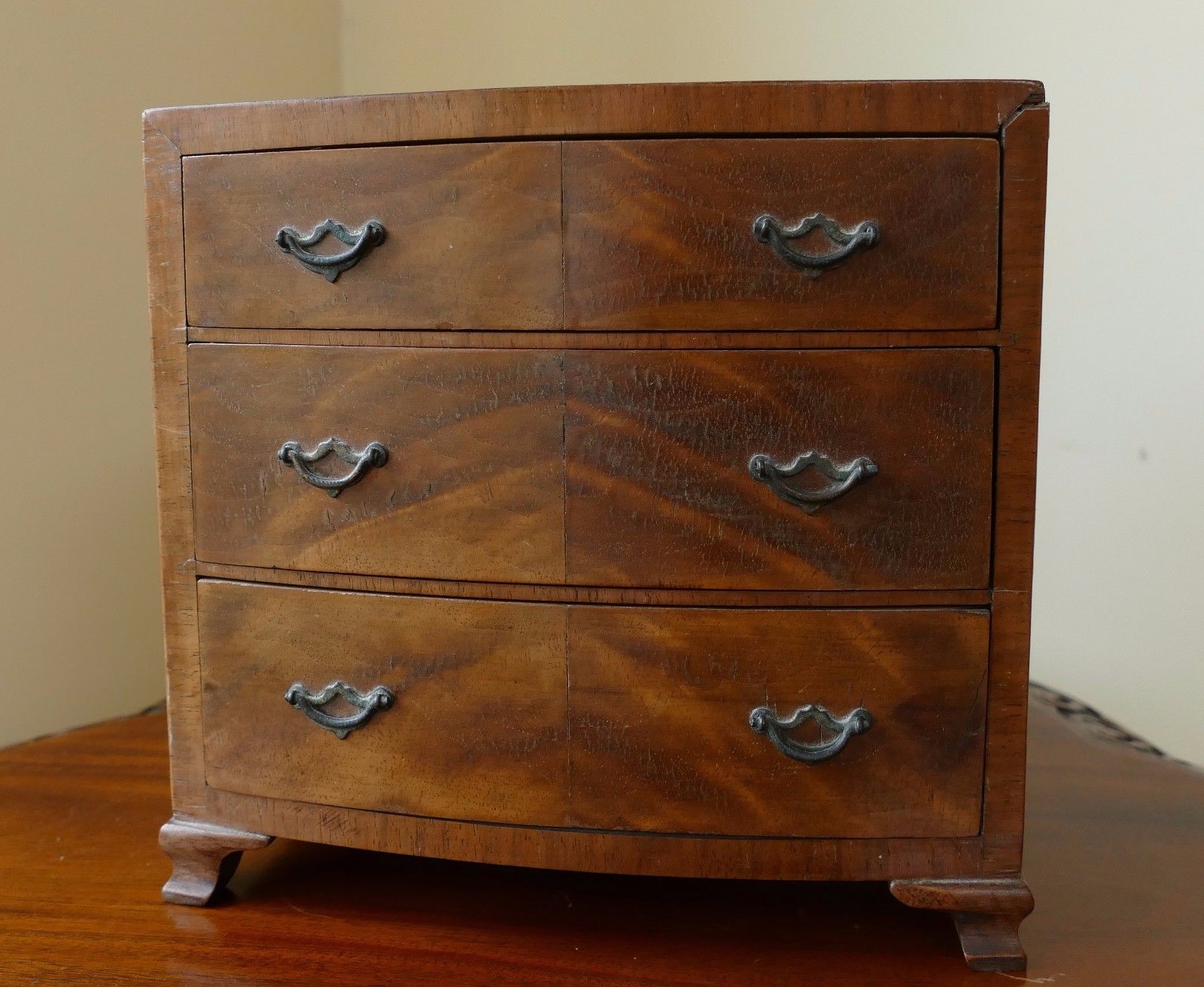 Miniature Small Chest Of 3 Drawers Vintage Antique Wooden Apprentice