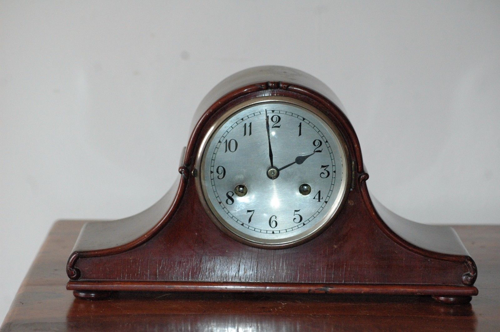 ANTIQUE / VINTAGE HALLER MANTLE CLOCK WITH KEY,RESTORE. Antique