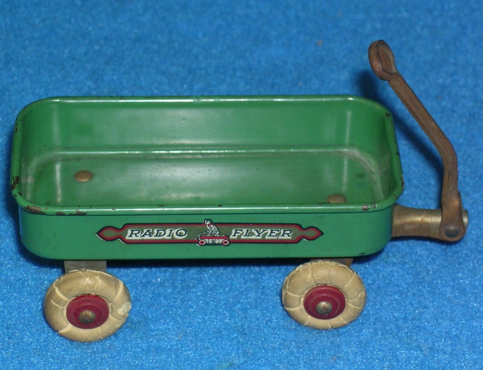 green radio flyer wagon