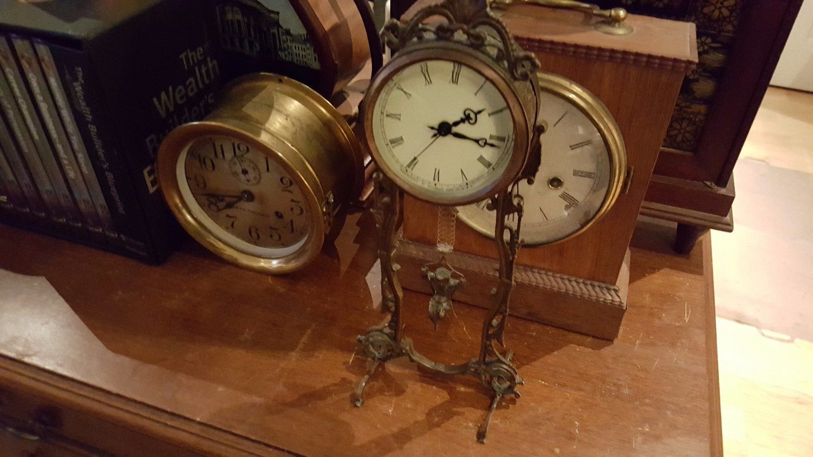 CHERUB ON A SWING BOUDOIR CLOCK LOVELY wound Tight but very nice NO