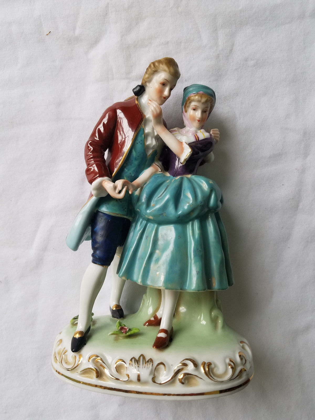 custom porcelain figurines