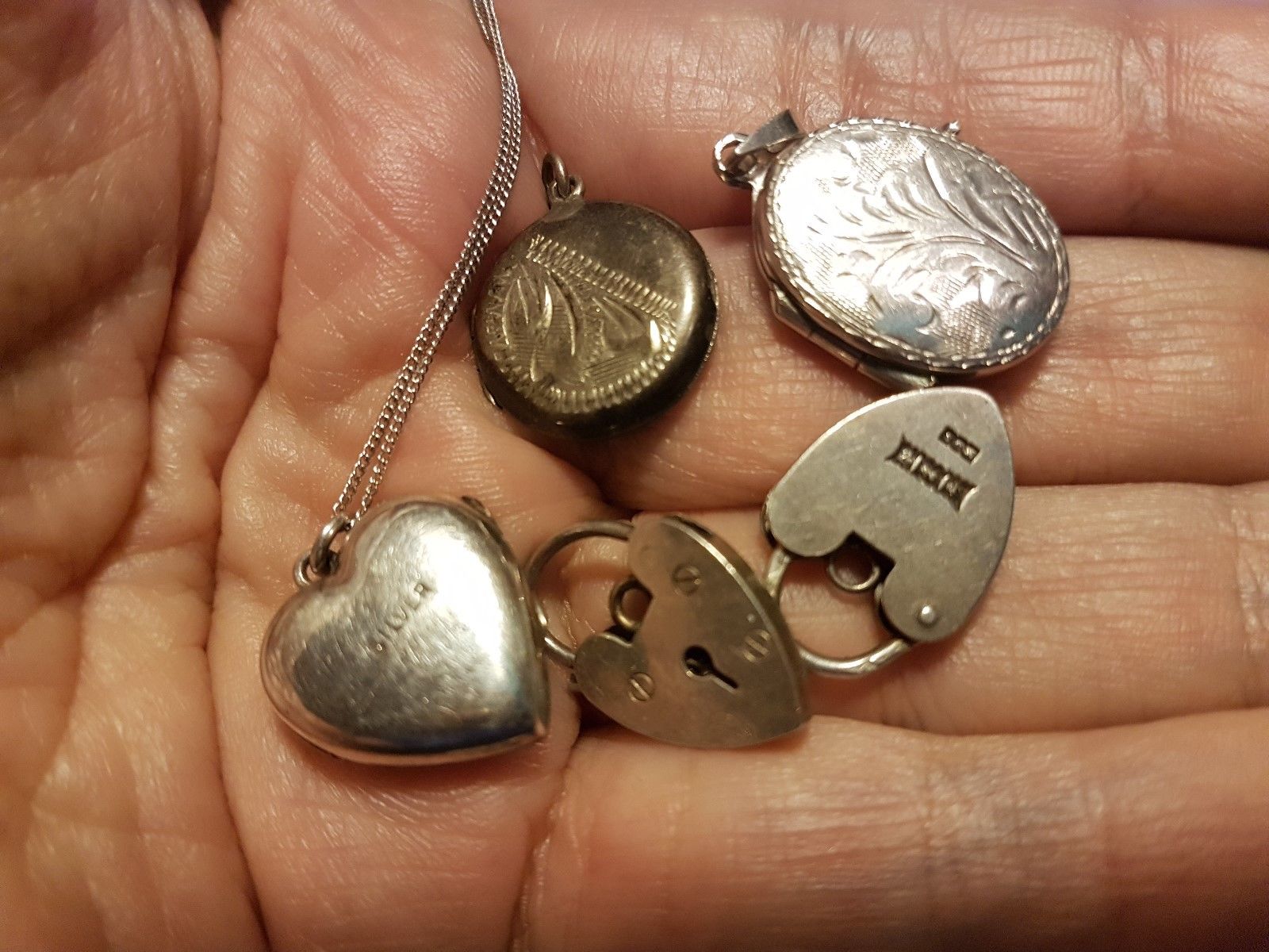 SILVER 3 LOCKETS 2 PADLOCKS Antique Price Guide Details Page