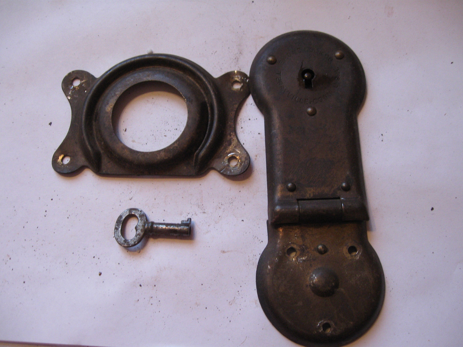 ANTIQUE VTG STEAMER TRUNK TRIM LOCK WITH KEY Antique Price Guide